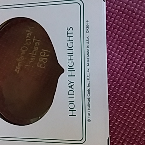 Vintage 1983 Holiday Highlights Hallmark Ornament - Picture 4 of 4